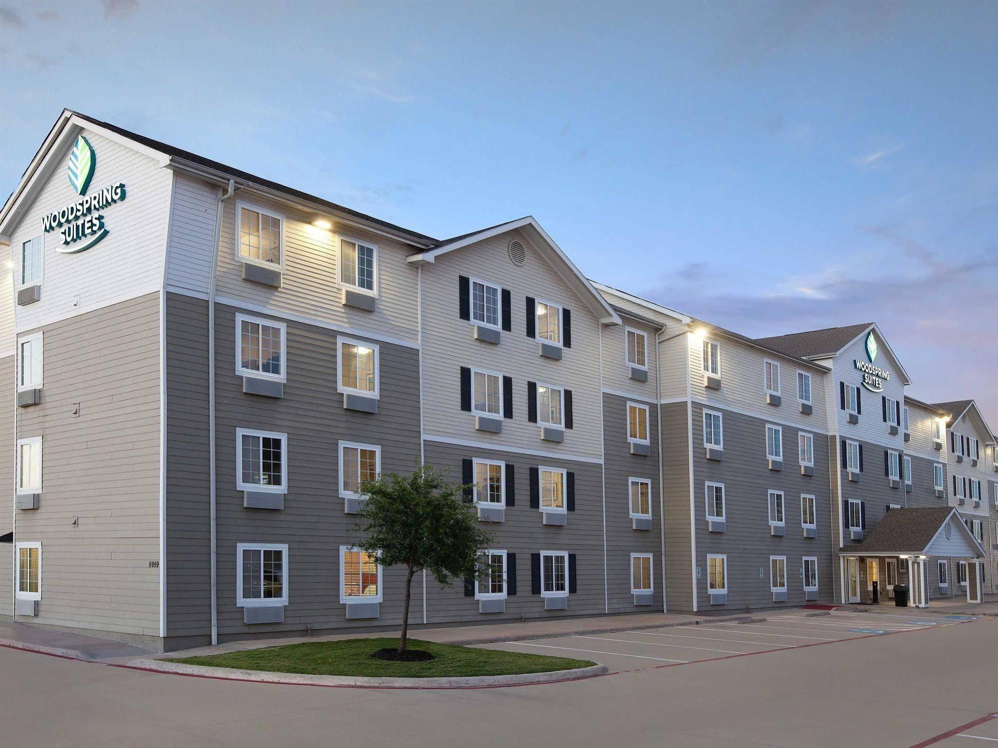 Woodspring Suites Houston Westchase Exterior photo